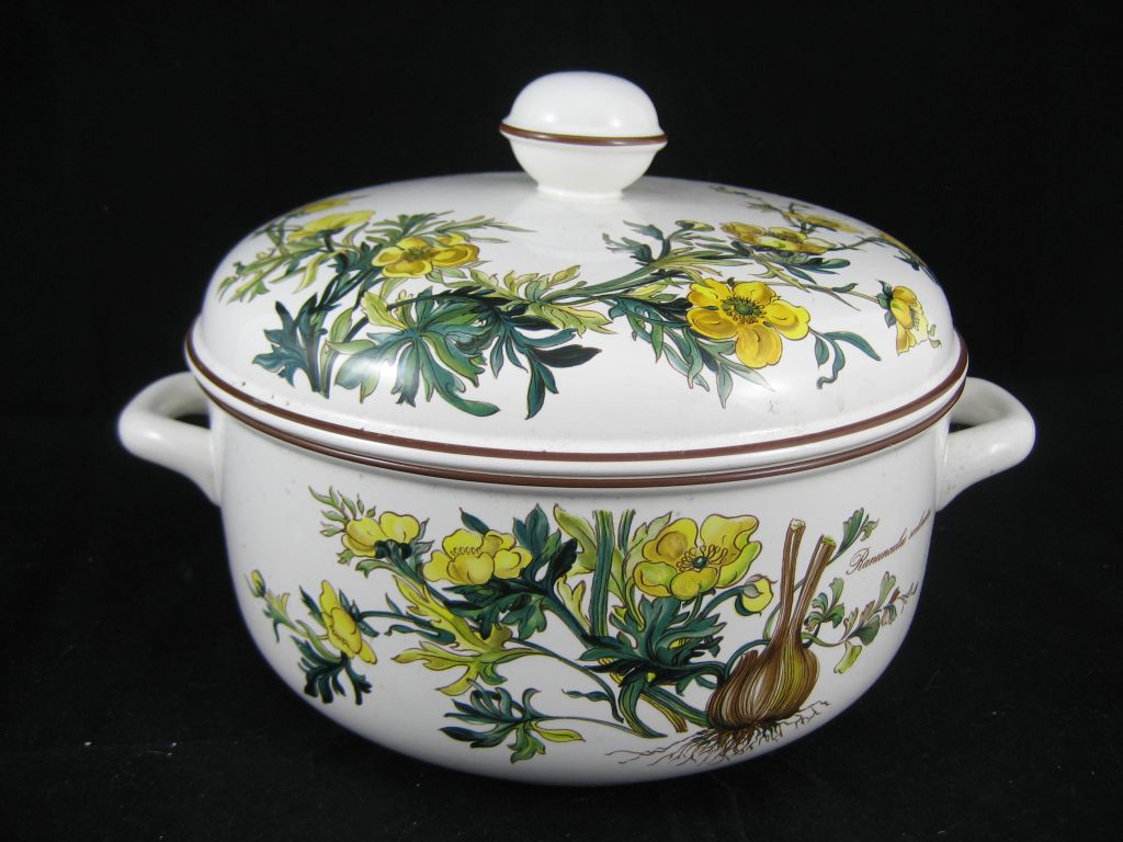 große Suppenterrine mit Deckel d: 23 cm